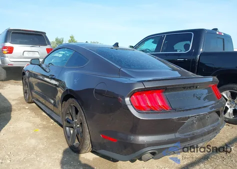 2022 Ford Mustang Ecoboost Premium Fastback z USA, uszkodzony, nr VIN 1FA6P8TH1N5128205
